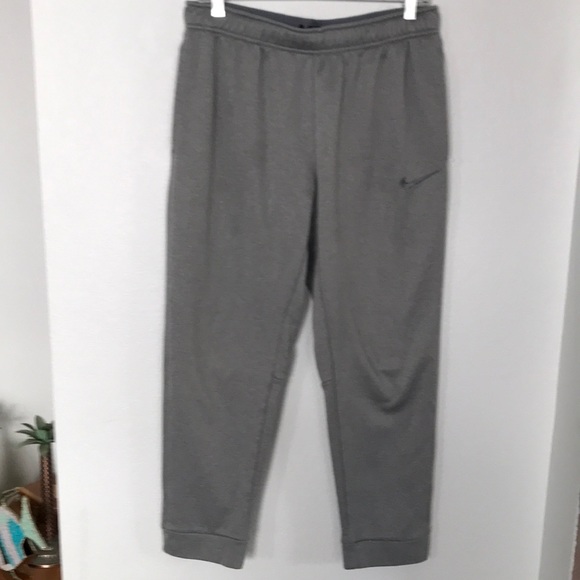 Nike Other - NIKE THERMAFIT GREY SIZE LARGE NEW WITHOUT TAGS EXCELLENT CONDITION!
